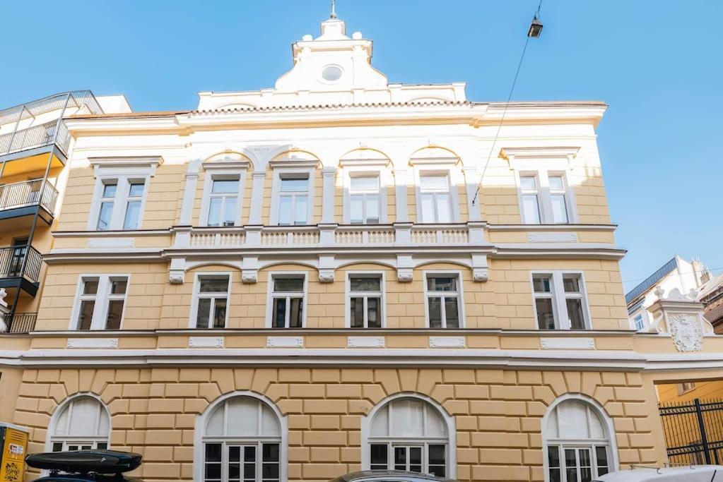 Cavallo Deluxe Xl Balcony City Center * Praha